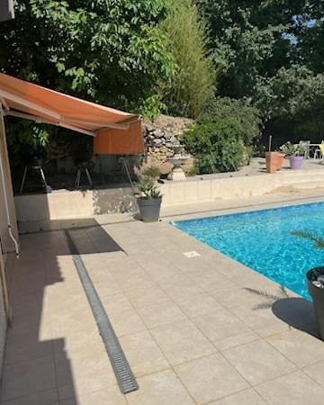 L'Appartement Du Micocoulier Salon-de-Provence Esterno foto